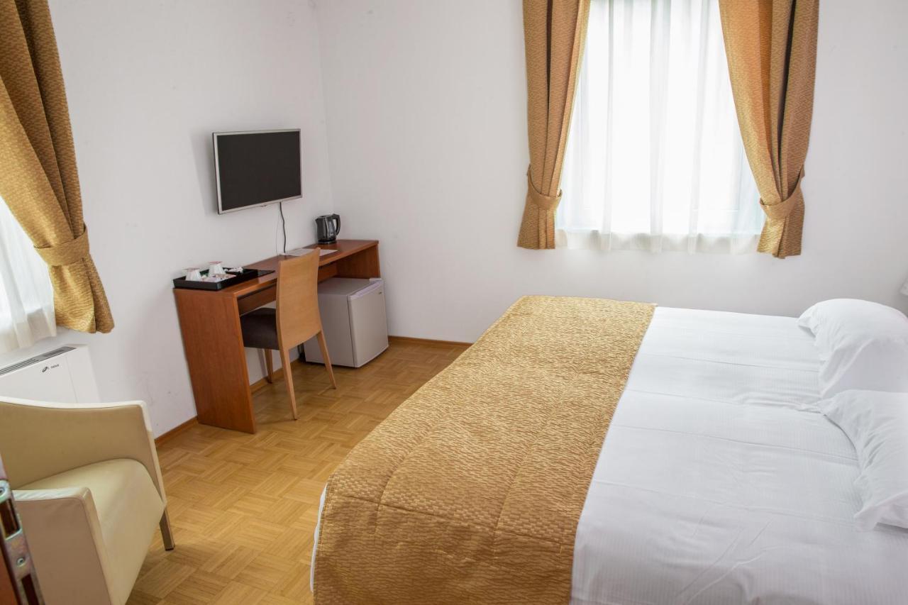 Guest Accommodation Primula Nova Gorica Exteriér fotografie